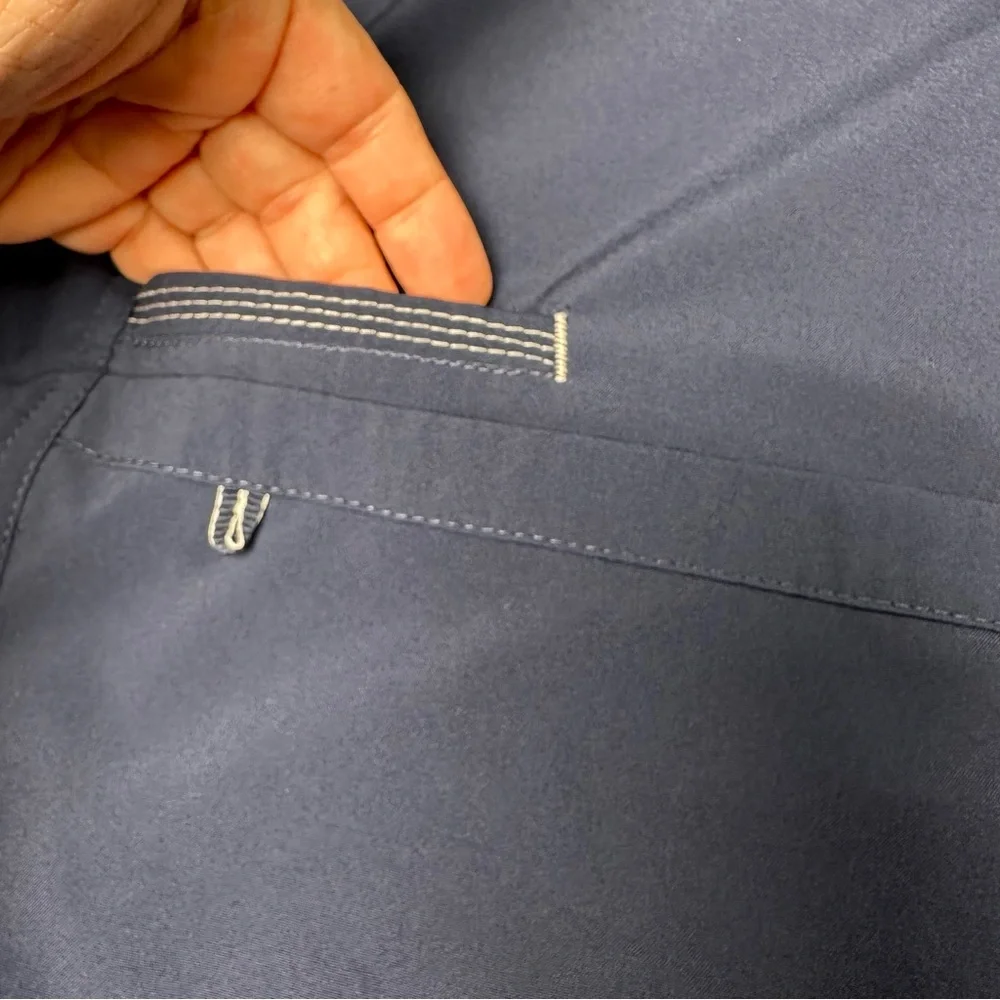 Med Couture Women's L Deep Blue Short Sleeve Scrub Top - Picture 4 of 11